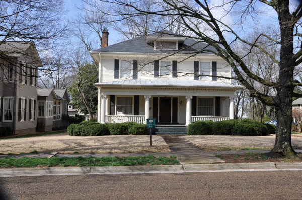 524 Adams Street SE