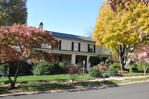 600 Adams Street SE
