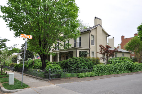 600 Adams Street SE