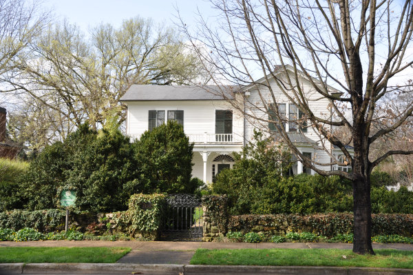 702 Adams Street SE