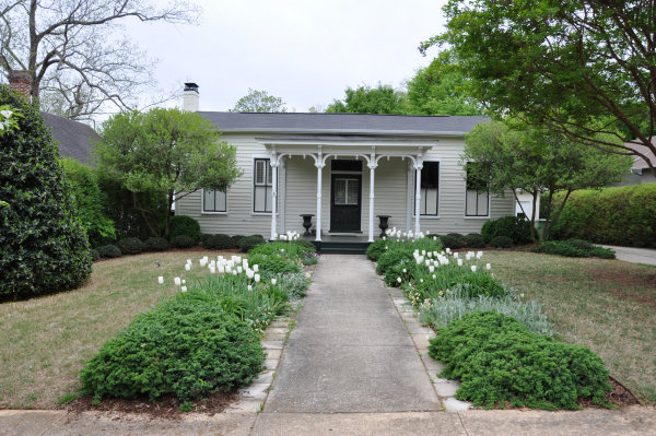 710 Adams Street SE