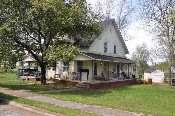 3411 North Broad Place SW