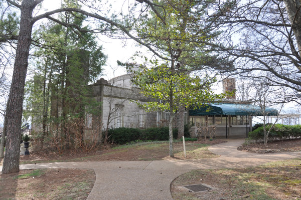 3101 Burritt Drive SE