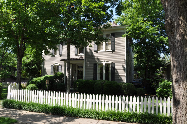 101 Calhoun Street NE