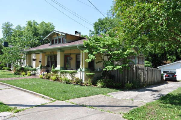 117 Calhoun Street NE