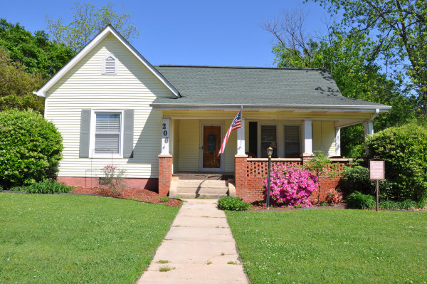 206 Church Street
