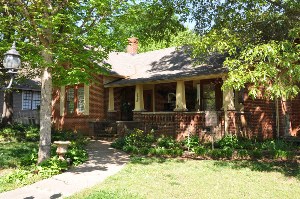 208 Church Street