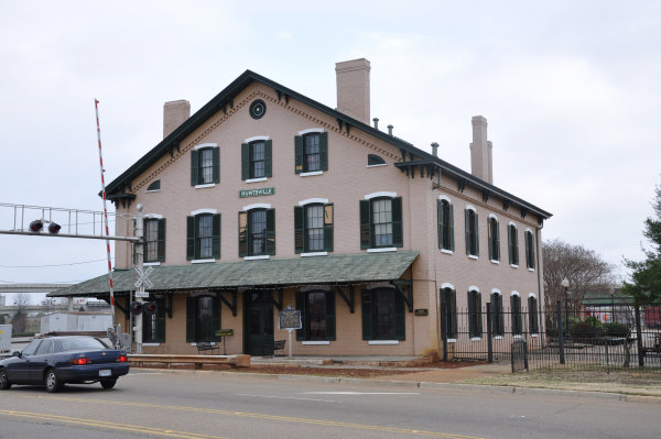 330 Church Street NW
