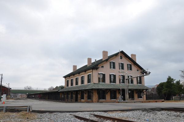 330 Church Street NW