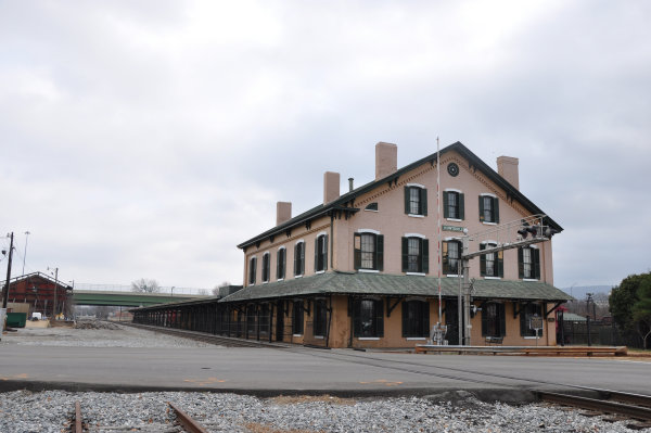 330 Church Street NW