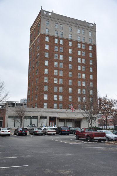 123 Clinton Avenue W