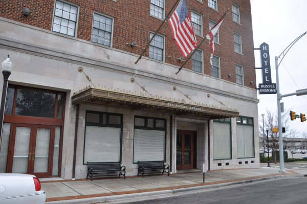 123 Clinton Avenue W