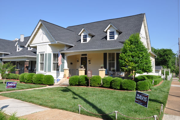 515 Clinton Avenue E