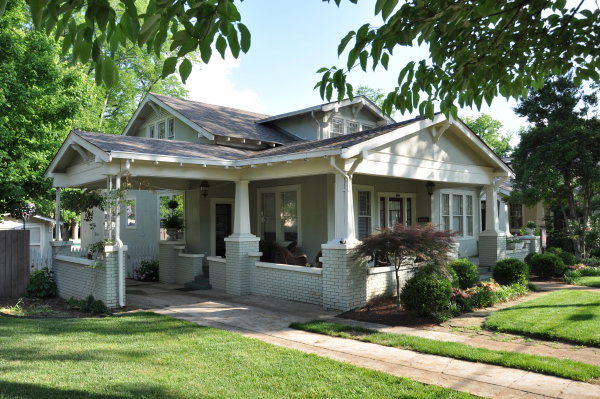 604 Clinton Avenue E