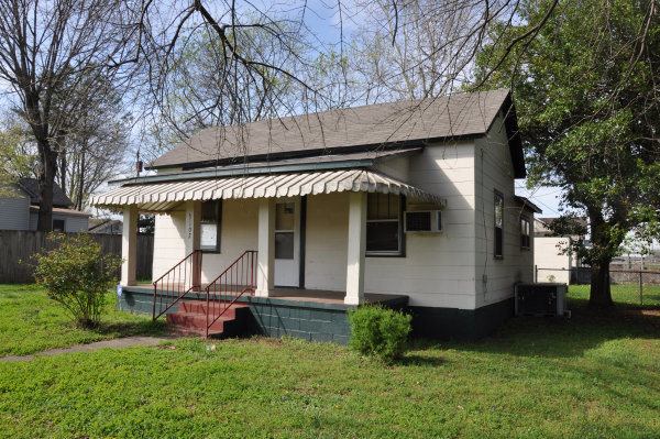 3102 Drake Avenue SW