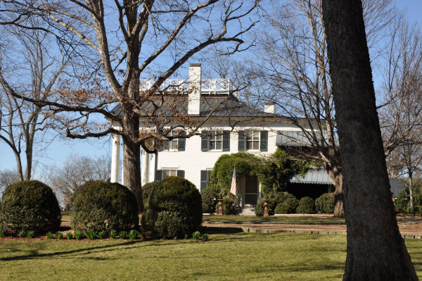 403 Echols Avenue SE