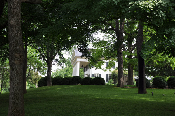 403 Echols Avenue SE