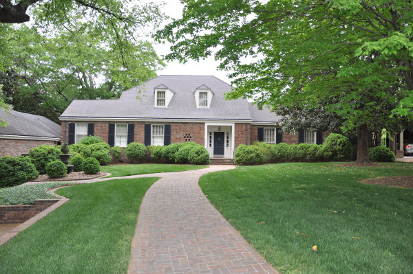 405 Echols Avenue SE