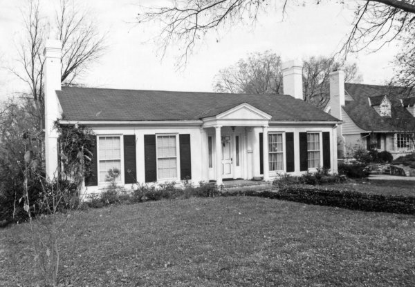 411 Echols Avenue SE