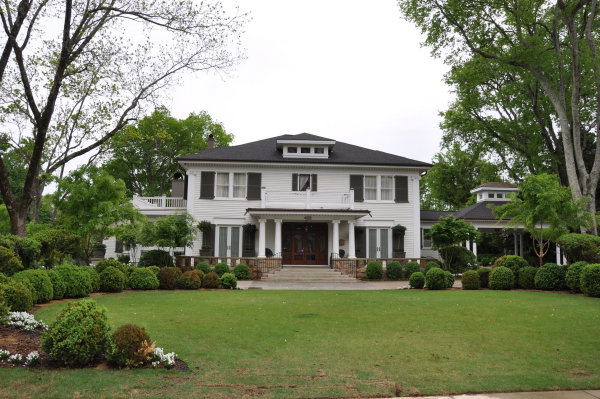 422 Echols Avenue SE