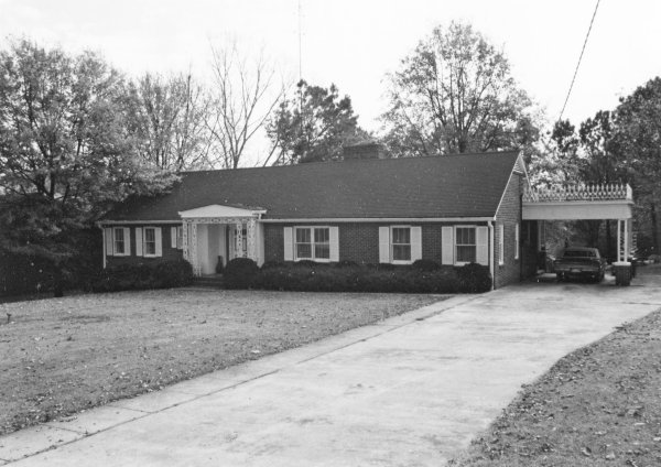 426 Echols Avenue SE