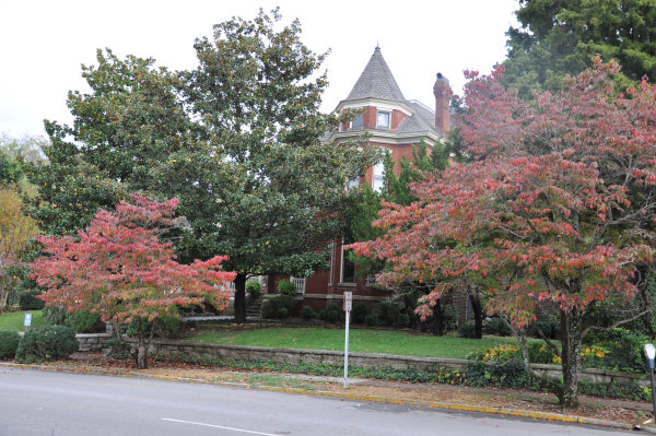 308 Eustis Avenue SE