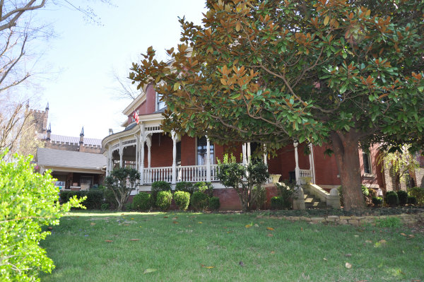 308 Eustis Avenue SE