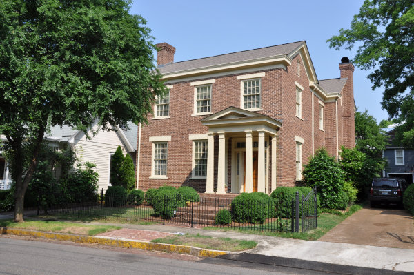 421 Eustis Avenue SE