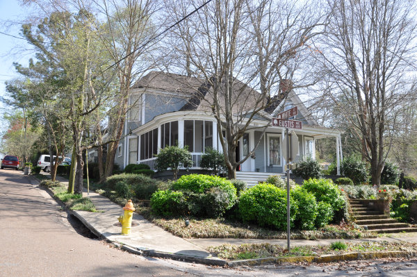 620 Eustis Avenue SE