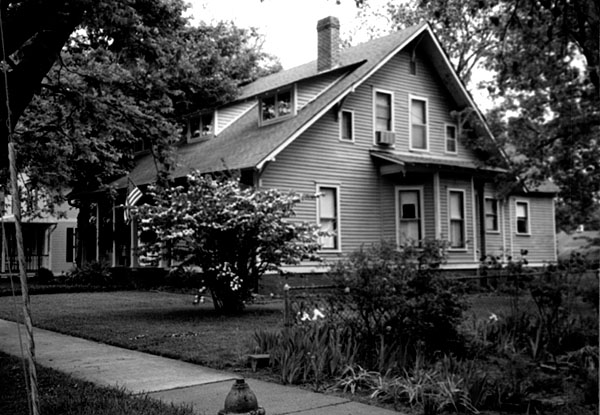 804 Ward Avenue NE