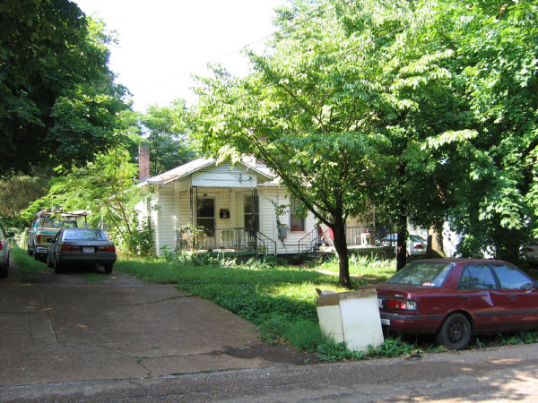 708 McCullough Avenue NE