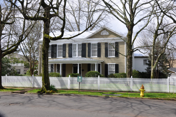 516 Franklin Street SE