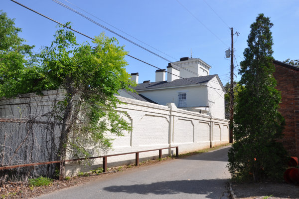 558 Franklin Street SE