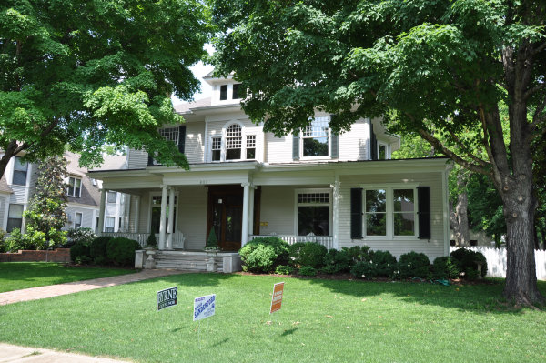 607 Franklin Street SE