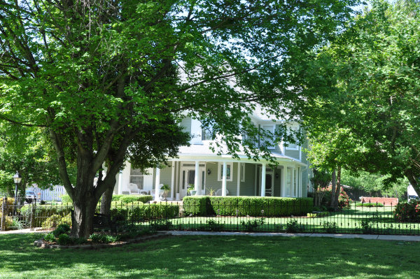 17 Front Street