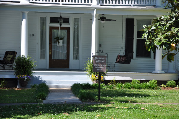 19 Front Street