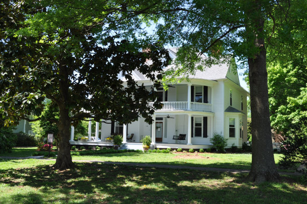 19 Front Street
