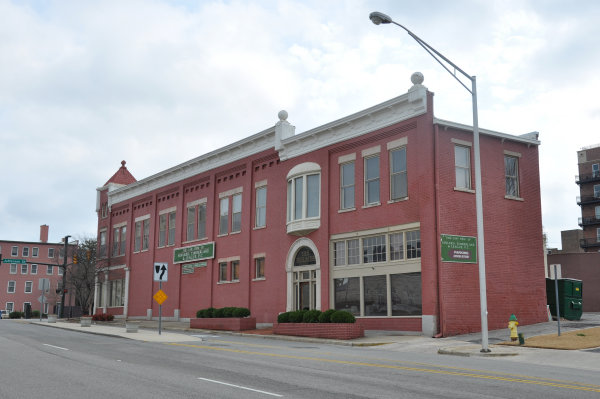 125 Holmes Avenue NW