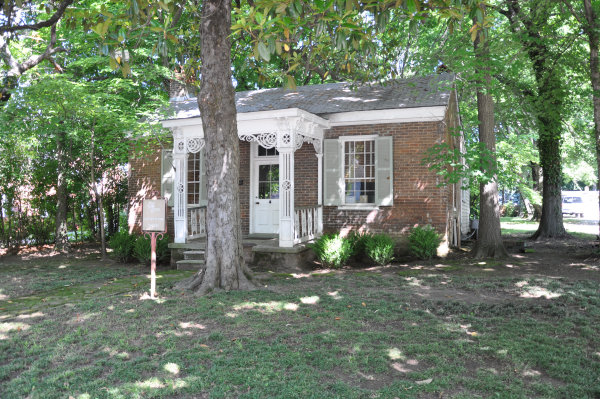 505 Holmes Avenue NE