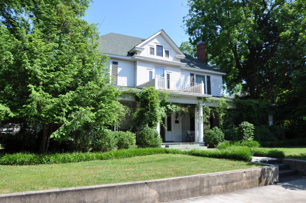 507 Holmes Avenue NE