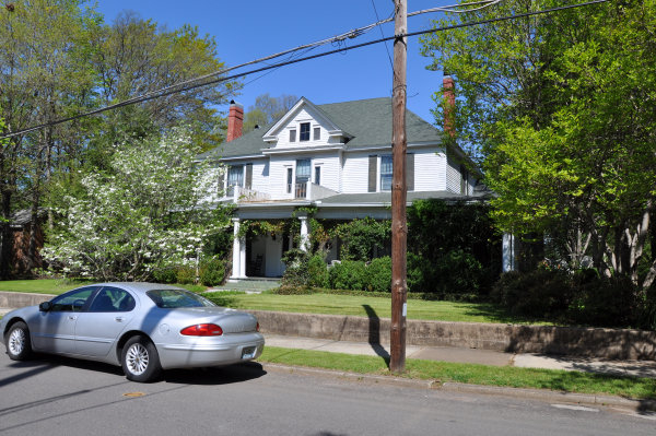 507 Holmes Avenue NE