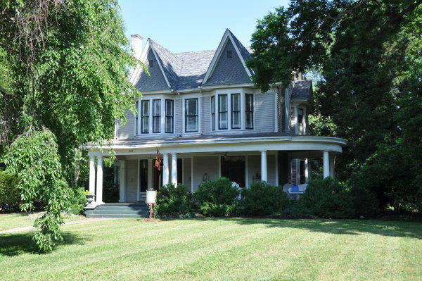511 Holmes Avenue NE