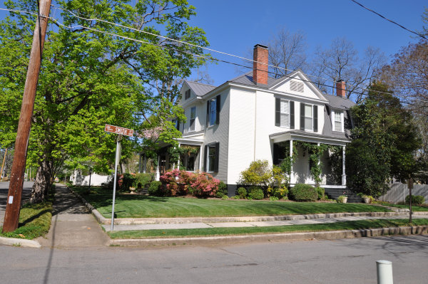 514 Holmes Avenue NE