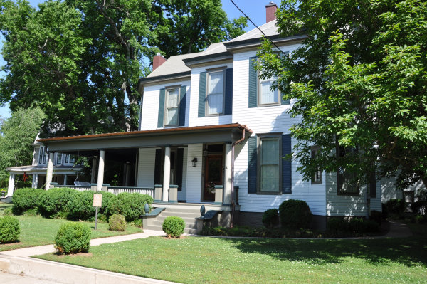 601 Holmes Avenue NE