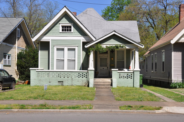 607 Holmes Avenue NE