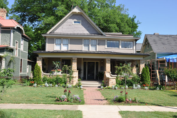 705 Holmes Avenue NE