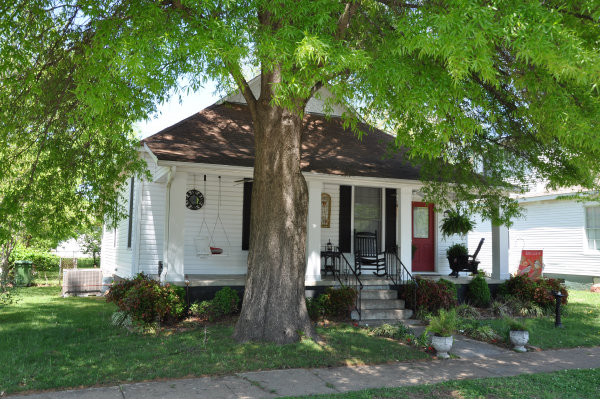 511 Humes Avenue NE