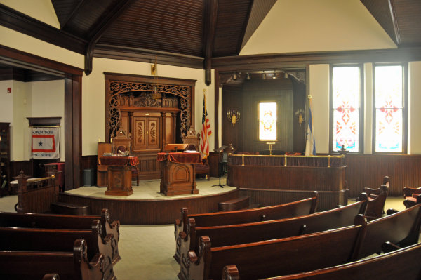 103 Lincoln Street SE