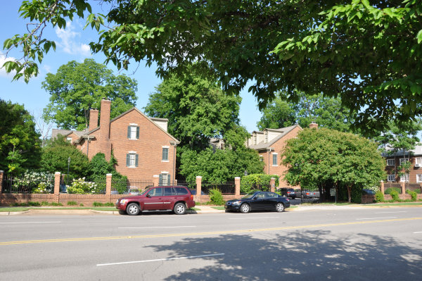 114 Lincoln Street NE