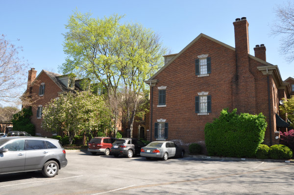 114 Lincoln Street NE